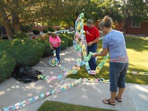 Nevada Tenants Assemble a Chain of Kindness